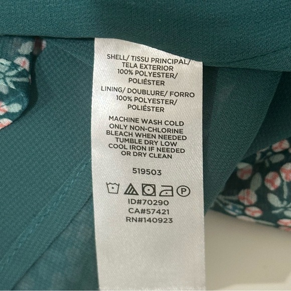 Loft Garden Tie Neck Blouse Green Floral Fluid Draped feminine - Picture 8 of 8